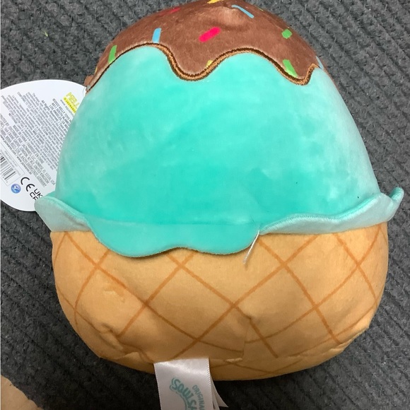 7” inch ice cream squishmallow - Picture 3 of 3